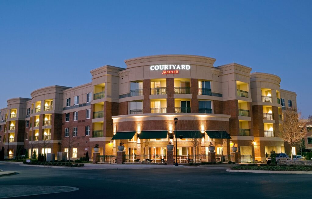The exterior of the Couryard Marriott Franklin Cool, Springs