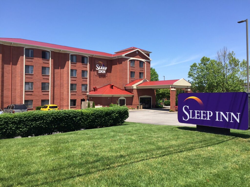the exterior of Sleep Inn Cool Springs