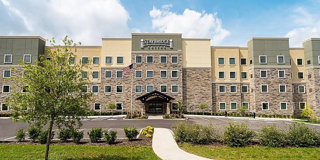The exterior of Staybridge Suites Nashville Franklin