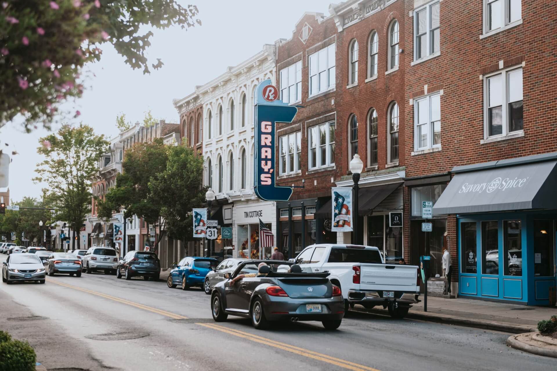 Summer on Main Street in downtown Franklin, Tennessee. Courtesy of Visit Franklin.