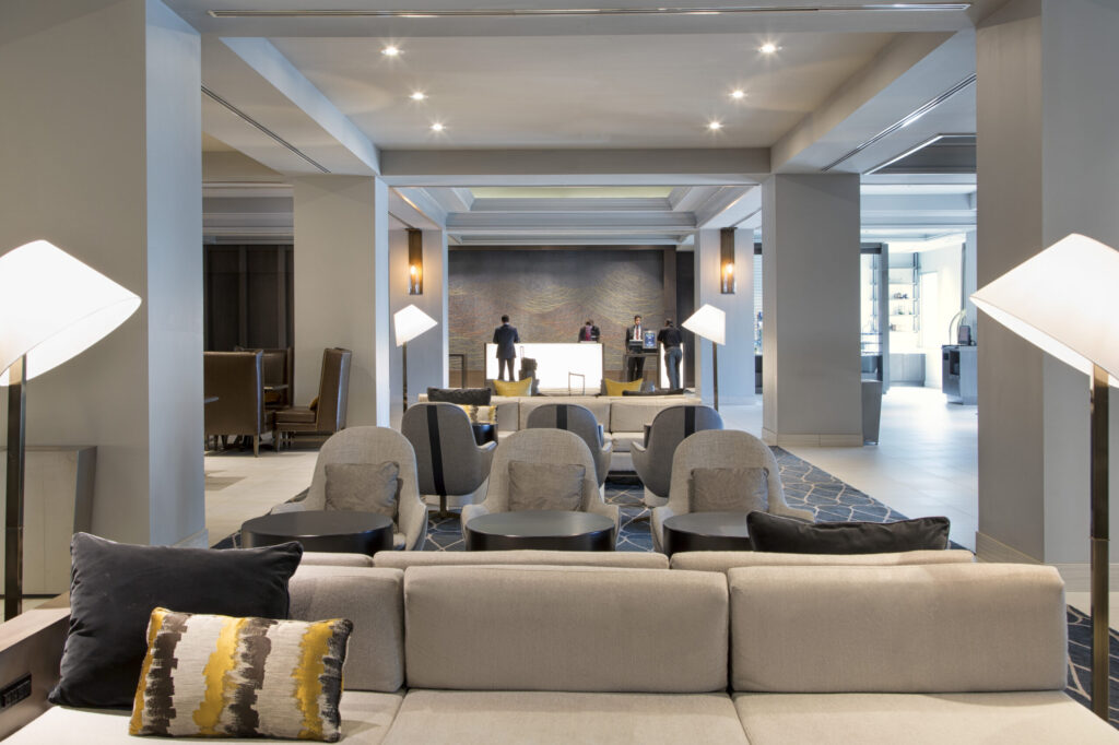 The lobby of the Franklin Marriott Cool Springs